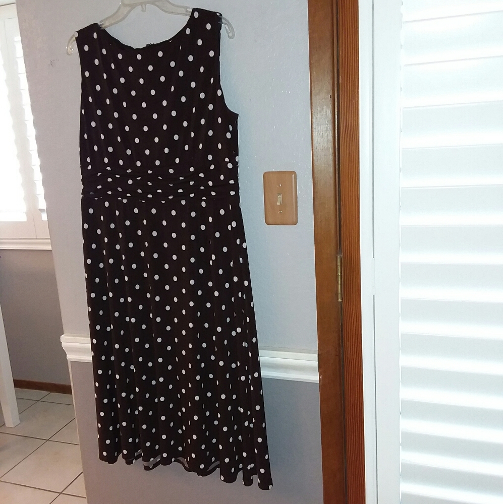 Jessica Howard dress EUC